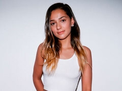 Blonde, Sucer une bite, Mignonne, En levrette, Béant, Embrassement, Maigrichonne, Nénés