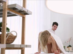 Beautiful Lightfairy adores getting pussy massage