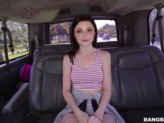 Mamada, Morena, Coche, Pajear, Al aire libre, Afeitado, Flaco, Adolescente