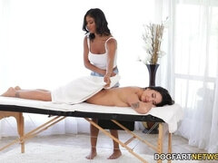 黒人, 指いじり, レズビアン, なめる, マッサージ, 自然山雀, オイル, オマンコ