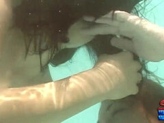 Постарше, Женщины, Группа, Чудовищные размеры, Оргазм, Оргии, Бассейн, Под водой