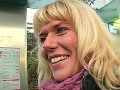 Enthousiasteling, Anaal, Kont, Duits, Hardcore, Moeder die ik wil neuken, Kut duiken, Geschoren