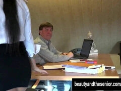 Bruinharig, Hd, Hongaars, Orgasme, Doordringend, Tiener, Strak, Tieten likken