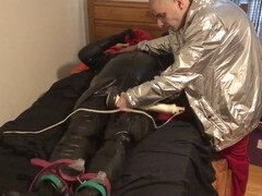 Gay bdsm bondage: Latex breathplay and controlling your breath