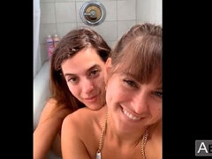 Cul, Gros cul, Brunette brune, Seins naturels, Maigrichonne, Claque, Adolescente, Nénés