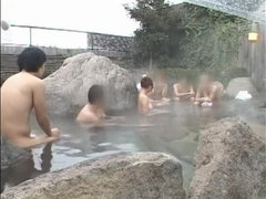 Tetas grandes, Mamada, Grupo, Japonés, Al aire libre, Público, Voyeur