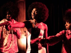 Gros cul, Noire, Sucer une bite, En levrette, Interracial, Seins naturels, Adolescente, Nénés