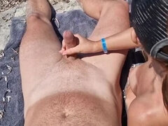 Plage, Gros seins, Exhib, Branlette thaïlandaise, Nue, Nudiste, Public, Suçant