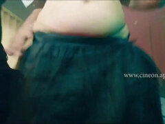 Tussi, Grosse titten, Braunhaarige, Vollbusig, Pummelig, Hardcore, Indisch, Natürlichen titten