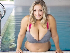 Leie, Wohlbeleibte schöne frauen, Grosser arsch, Dildo, Fingern, Masturbation, Solo, Entkleiden