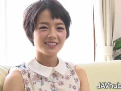 Cul, Sucer une bite, En levrette, Seins naturels, Cheveux courts, Maigrichonne, Adolescente, Nénés