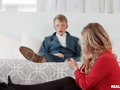 Любители, Большие сиськи, Блондинки, Минет, Измена, Собачьи, Лизание, Зрелые