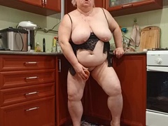 Grosse titten, Oma, Masturbation, Natürlich, Orgasmus, Muschi, Russisch, Stiefmutter