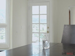 Grote lul, Bedriegen, Diep in de keel, Hondjeshouding, Hardcore, Hd, Likken, Kut duiken