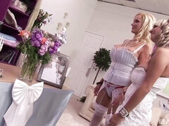 Culo grande, Verga grande, Tetas grandes, Rubia, Mamada, Ffm, Besar, Madres para coger