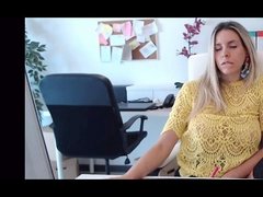 jerk in the office 01 (no sound)
