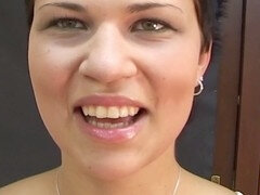 Grote lul, Pijpbeurt, Bruinharig, Handbeurt, Moeder die ik wil neuken, Zuigen