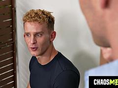 In den arsch, Arschlecken, Grosser schwanz, Blasen, Schwul, Masturbation, Muskel, Tätowierung