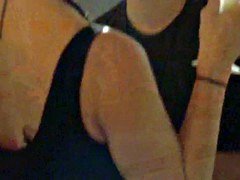 Tetas grandes, Grupo, Madres para coger, Piscina