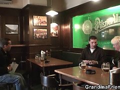 Belle grosse femme bgf, Gros seins, Blonde, Mamie, Mature, Maman, Réalité, Plan cul à trois