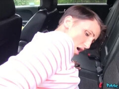 Amateur, Mamada, Morena, Coche, Pajear, Madres para coger, Al aire libre, Pov