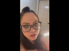 Enthousiasteling, Kont, Grote mammen, Masturbatie, Natuurlijke tieten, Orgasme, Mager, Tieten likken