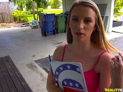 Adorable, Noire, Sucer une bite, Rasée, Maigrichonne, Dénudage, Adolescente, Nénés