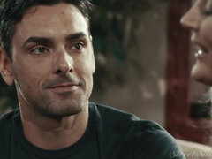 Sucer une bite, Léchez, Mère que j'aimerais baiser, Seins naturels, Chatte, Cheveux courts, Tatouage, Nénés