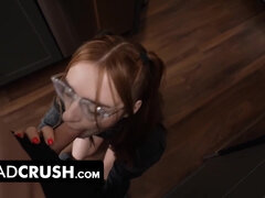Sucer une bite, Éjaculation interne, Fille, Fétiche, Doigter, Lunettes, Léchez, Pov