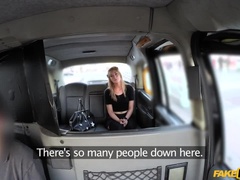 Leie, In den arsch, Auto, Spermaladung, Aufs gesicht abspritzen, Fingern, Muschi, Arsch lecken