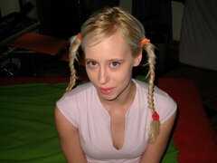 Leie, Grosser schwanz, Blondine, Hundestellung, Flexibel, Natürlichen titten, Zierlich, Jungendliche (18+)