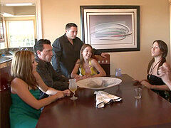 Большой член, Минет, Брюнетки, Двойное проникновение, Группа, Латиноамериканки, Оргии, Молоденькие