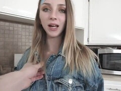 18 ans, Tir de sperme, Gorge profonde, Énorme, Bite énorme, Monstre, Actrice du porno, Adolescente