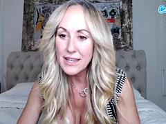 Nana, Gros seins, Blonde, Mère que j'aimerais baiser, Solo, Allumeuse, Nénés, Webcam