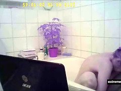 Enthousiasteling, Grote mammen, Hd, Rijpe lesbienne, Moeder, Douche, Alleen, Spion