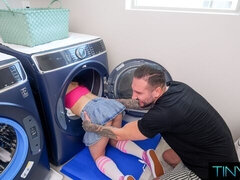 18, デカ尻, デカチン, フェラチオ, 茶髪の, 自然山雀, ティーン, オッパイの