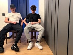 素人, 黒人, 大学生, ゲイ, 手コキする, 靴下