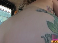 Bedriegen, Hondjeshouding, Sperma in gezicht, Vrouw, Vingeren, Likken, Kut duiken, Tieten likken