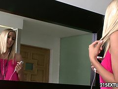 Blasen, Spermaladung, Kehlenfick, Europäisch, Fingern, Hardcore, Küssen, Muschi
