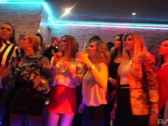 Blond, Bruinharig, Genootschap, Groep, Interraciaal, Ondergoed, Speelgoed, Nat