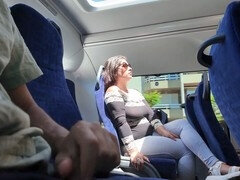 Amateur, Sucer une bite, Bus, Éjaculer dans la bouche, Queue, Exhib, De plein air, Public