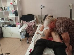 Éjaculer dans la bouche, Tir de sperme, Queue, Branlette thaïlandaise, Maman, Russe, Surprise, Avaler