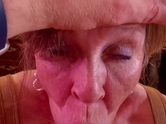 Минет, Брюнетки, Постарше, Бабушки, Каблуки, Зрелые, Милф, Сосущие