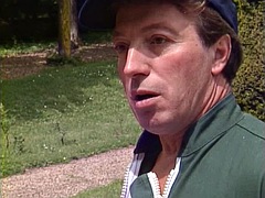 Enthousiasteling, Grote mammen, Blond, Sperma, Sperma shot, Groep, Tieten likken, Oud