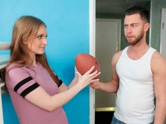 お尻, 茶髪の, バック, 手コキする, パーティ, ストリッピング, ティーン, 三人