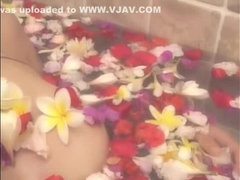 Grosse titten, Vollbusig, Japanische massage, Im freien