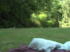 Брюнетки, Семяизвержение, Член, Сперма на лице, На природе, Пирсинг