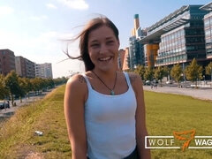 18 ans, Hard, Fait maison, Pov, Public, Réalité, Rugueux, Étudiant