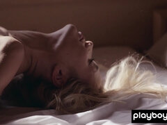 ブロンド, 裸, 小柄, 剃毛, ガリガリ, ソフトコア, 一人, オッパイの