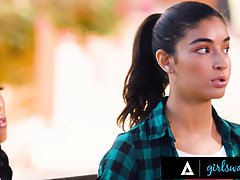 デカ尻, 大学生, ハードコア, 異人種間, なめる, 禁句, ティーン, オッパイの